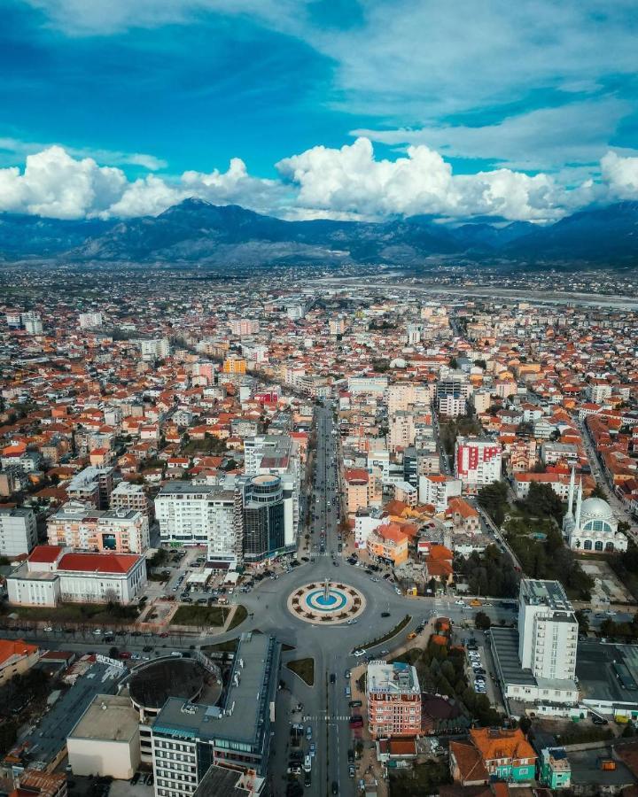 City Center Luxurious Apartment Shkodër Dış mekan fotoğraf